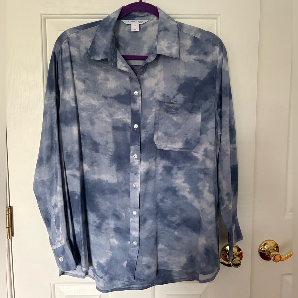 Old Navy Loose Fit Button Down Boyfriend Shirt